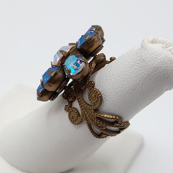Vintage Blue AB Rhinestone Ring, Brass Filigree, US Size 6 Adjustable - Picture 4 of 10